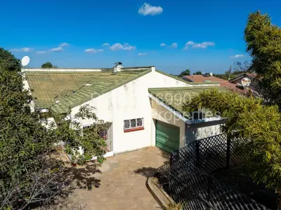 House For Sale in Zimre Park