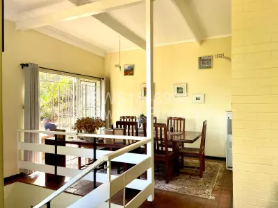 House For Sale in Greystone Park