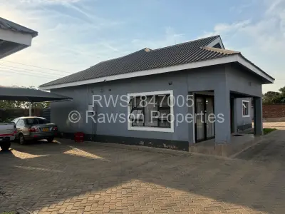 Townhouse/Cluster For Sale in Waterfalls