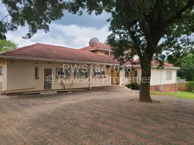 House For Sale in Glen Lorne