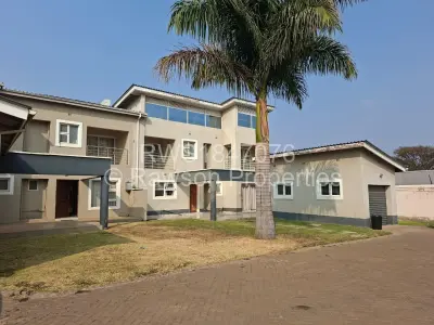 Townhouse/Cluster For Sale in Avondale West