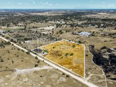 Farm/Plot For Sale in Norton