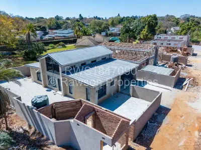 Townhouse/Cluster For Sale in Highlands