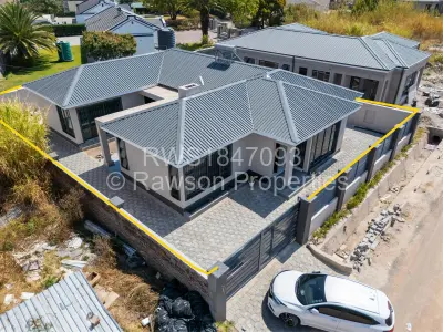 House For Sale in Greendale North
