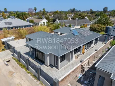 House For Sale in Greendale North