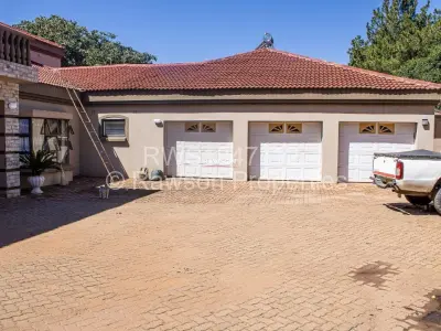 House For Sale in Borrowdale