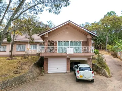 House For Sale in Glen Lorne