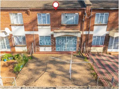 Flat/Apartment For Sale in Marlborough