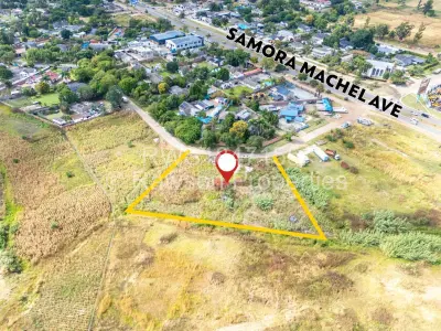 Commercial Stand For Sale in Eastlea
