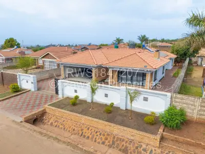 House For Sale in Glaudina
