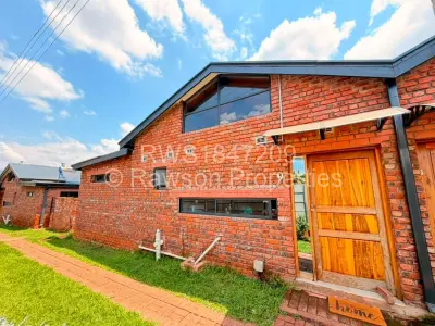 Cottage/Garden Flat For Sale in Greendale