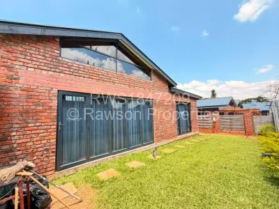 Cottage/Garden Flat For Sale in Greendale