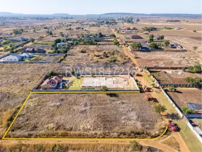 Residential Stand For Sale in Norton