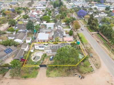 House For Sale in Avondale West