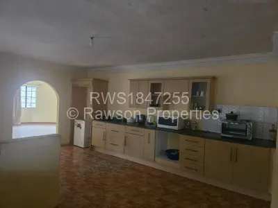 House For Sale in Mainway Meadows