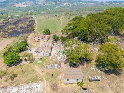 Farm/Plot For Sale in Weirmouth