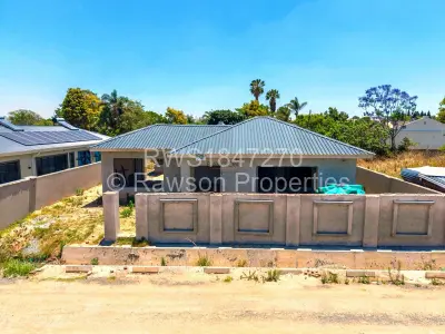 House For Sale in Greendale