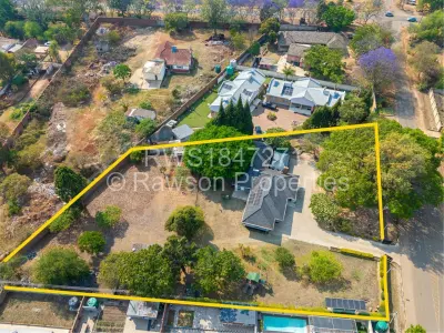 House For Sale in Greendale