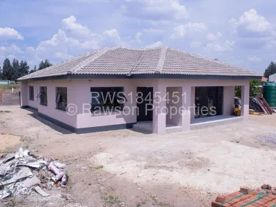House for Sale in Waterfalls