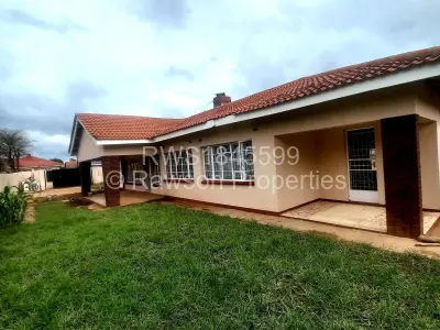 House for Sale in Zimre Park