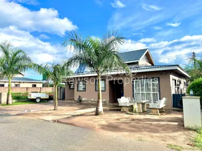 Townhouse/Complex/Cluster for Sale in Arlington