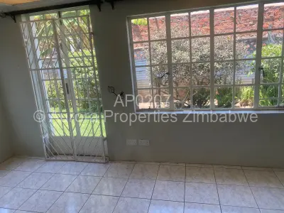 Flat/Apartment For Rent in Avondale