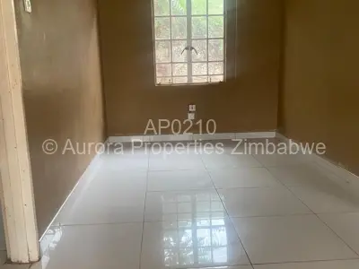 House For Rent in Warren Park