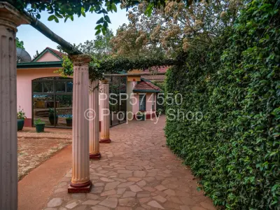 House to Rent in Greendale