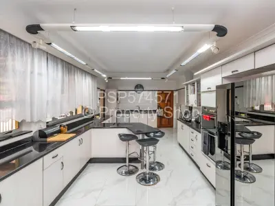 House for Sale in Marlborough