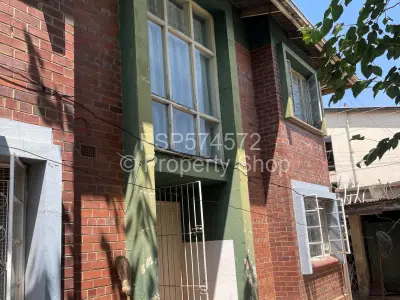 Office for Sale in Avenues