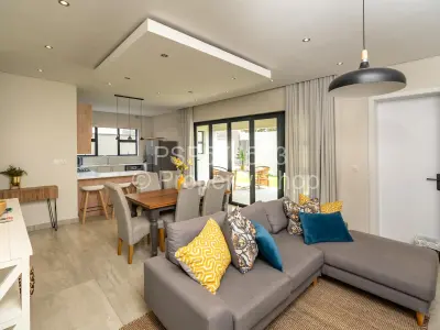 Flat/Apartment for Sale in Greendale