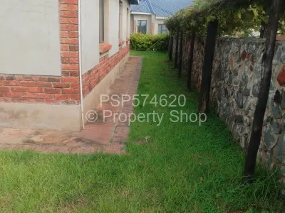 Cottage/Garden Flat For Rent in Adylinn