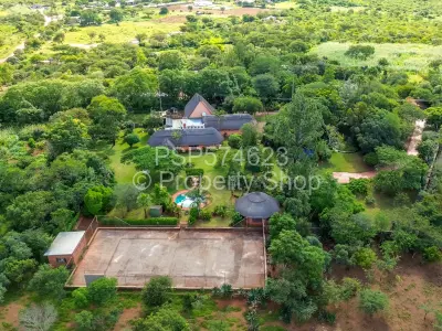 Farm/Plot For Sale in Douglasdale