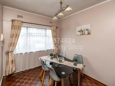 Flat/Apartment For Sale in Avondale
