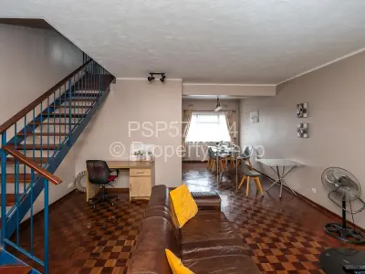 Flat/Apartment For Sale in Avondale