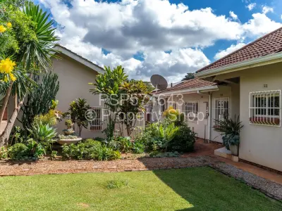 Townhouse/Cluster For Sale in Mount Pleasant