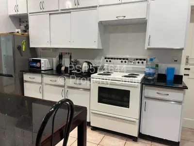 Cottage/Garden Flat For Rent in Avondale