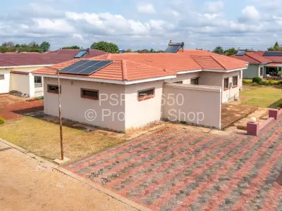 Townhouse/Cluster For Rent in Hogerty Hill