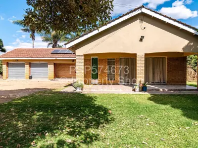 House For Sale in Borrowdale West