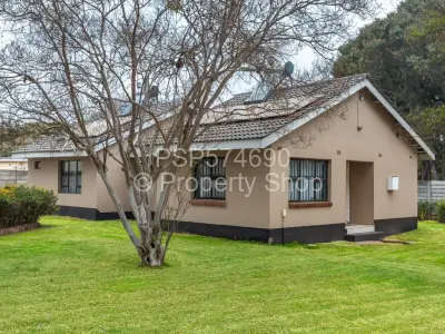 Cottage/Garden Flat For Rent in Greendale