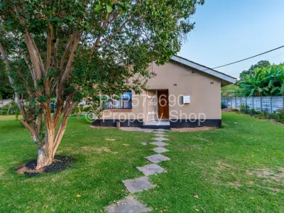 Cottage/Garden Flat For Rent in Greendale