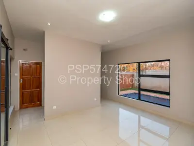 Flat/Apartment For Rent in Helensvale