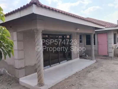 House For Sale in Mainway Meadows