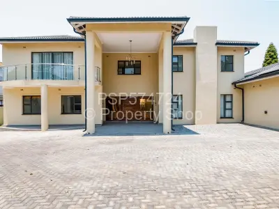 House For Rent in Borrowdale Brooke