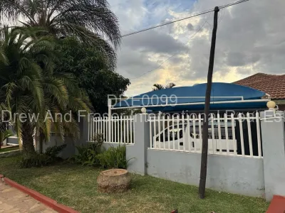 House for Sale in Mainway Meadows