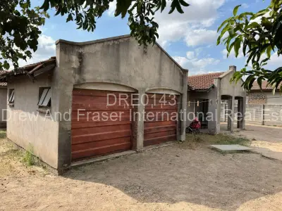 House for Sale in Waterfalls