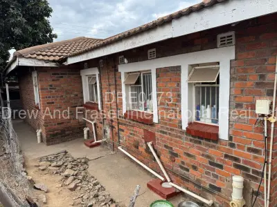 House for Sale in Mainway Meadows