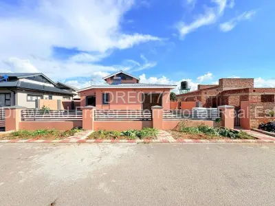 Townhouse/Complex/Cluster for Sale in Arlington