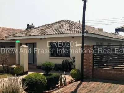 Townhouse/Complex/Cluster for Sale in Aspindale Park