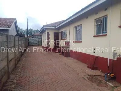 House for Sale in Westlea Hre